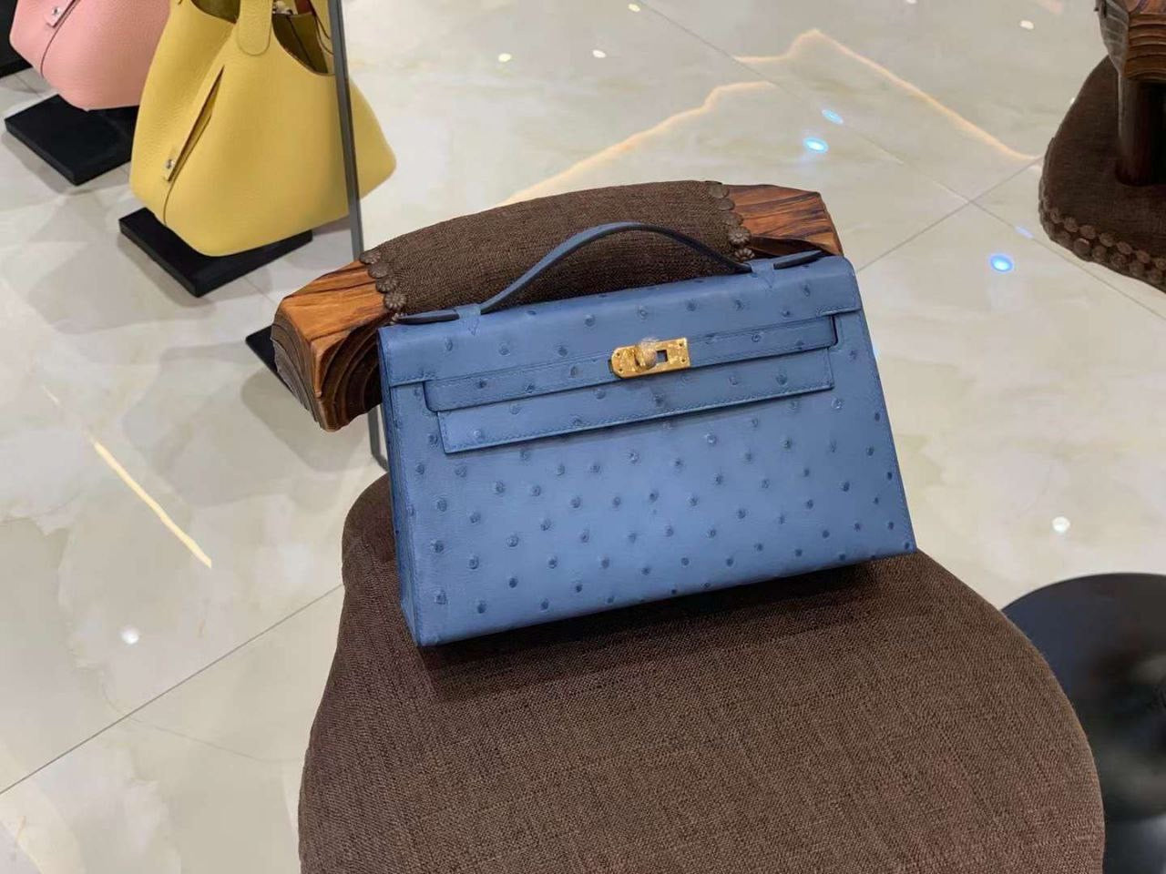 Pochette Ostrich